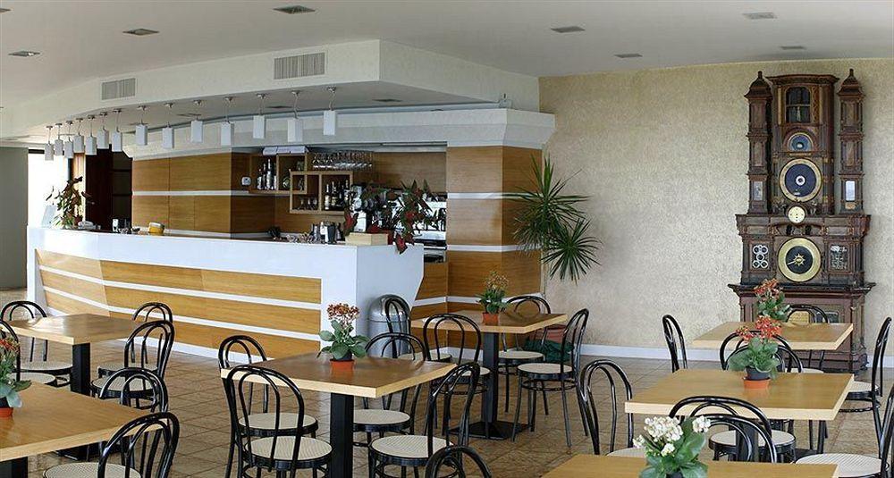 Emmaus Hotel Zafferana Etnea Exteriör bild