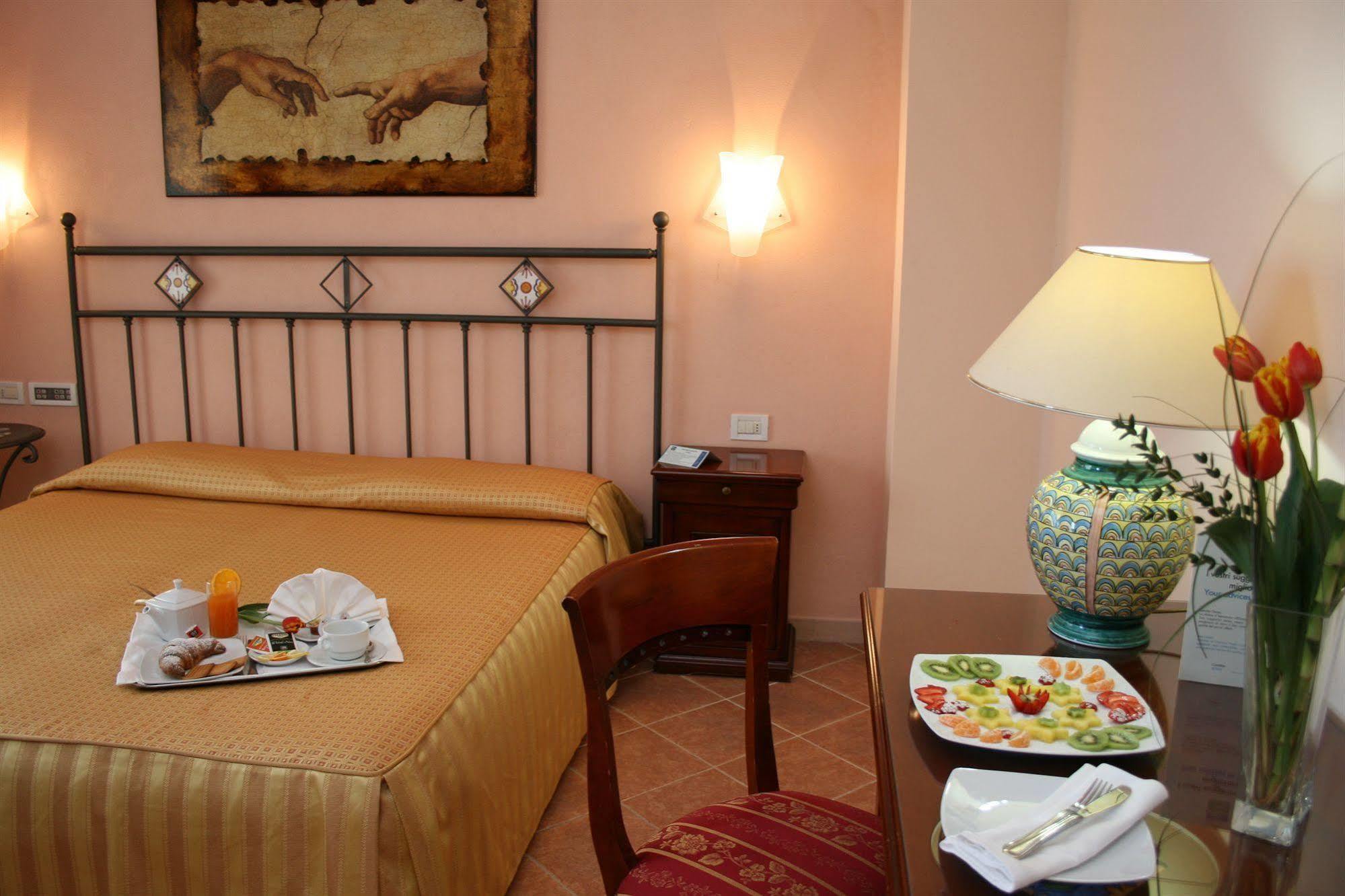 Emmaus Hotel Zafferana Etnea Exteriör bild